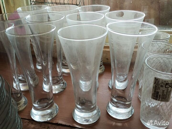 Бокалы, стаканы, блюдца