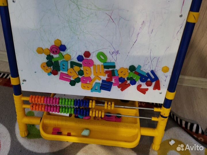 Мольберт растущий