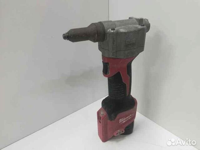 Аккумуляторный заклепочник Milwaukee M12 bprt