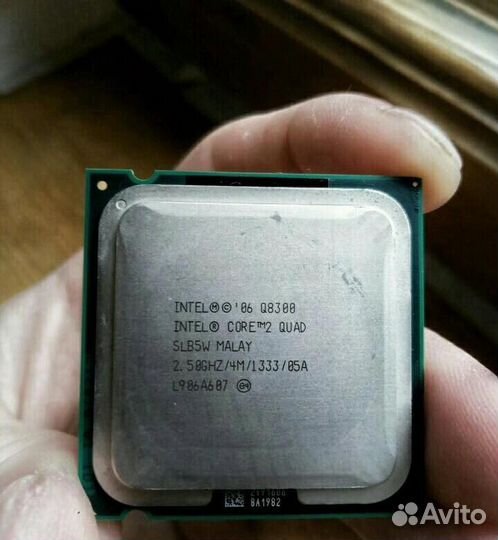 Intel Core 2 Quad Q8300, 4 ядра, LGA 775