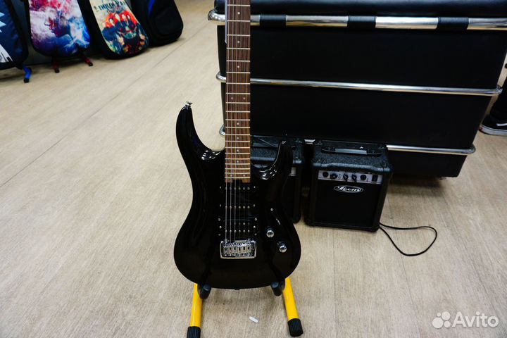 Электрогитара (с комбоусилителем)