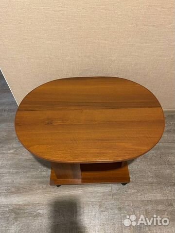 Стол на колесиках