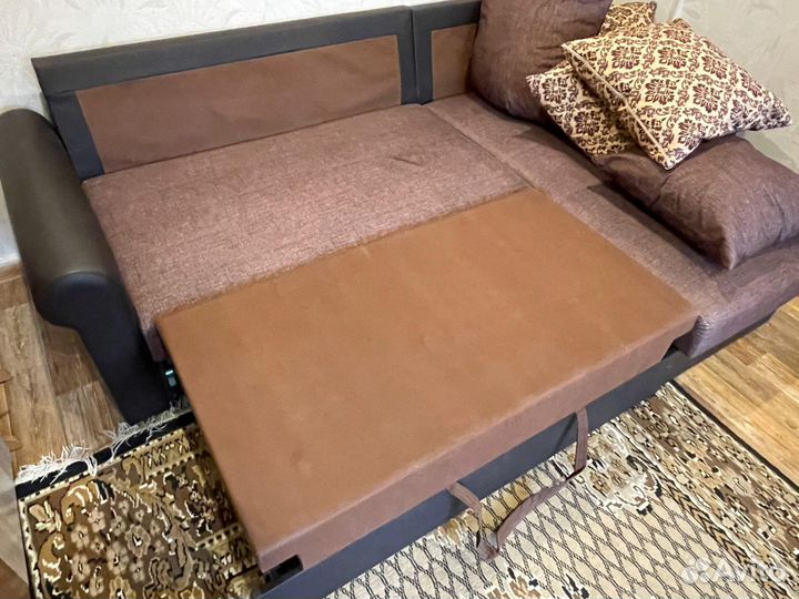 Угловой диван