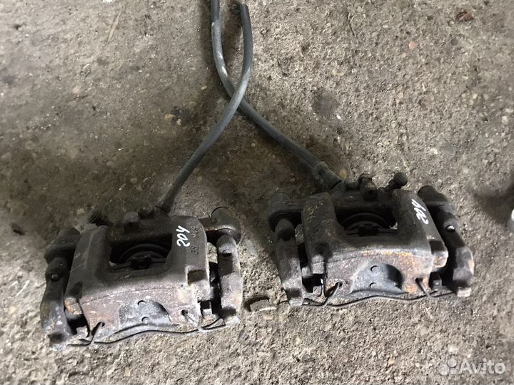 Мерседес w204 суппорт задний