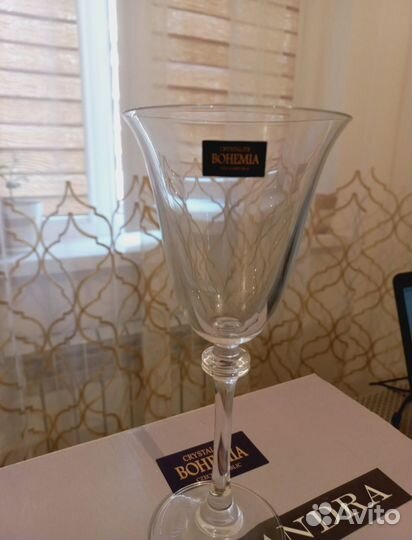 Фужеры для вина и шампанского