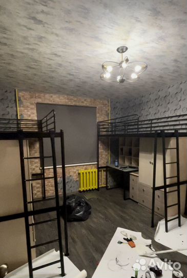 Кровать IKEA с матрасом и мебелью