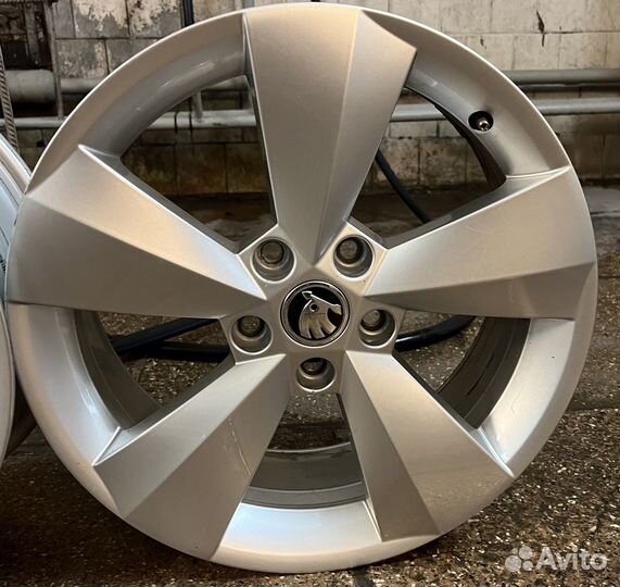 Оригинальные литые диски Skoda Kodiaq R17