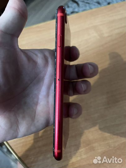 Телефон iPhone 8 64 gb red