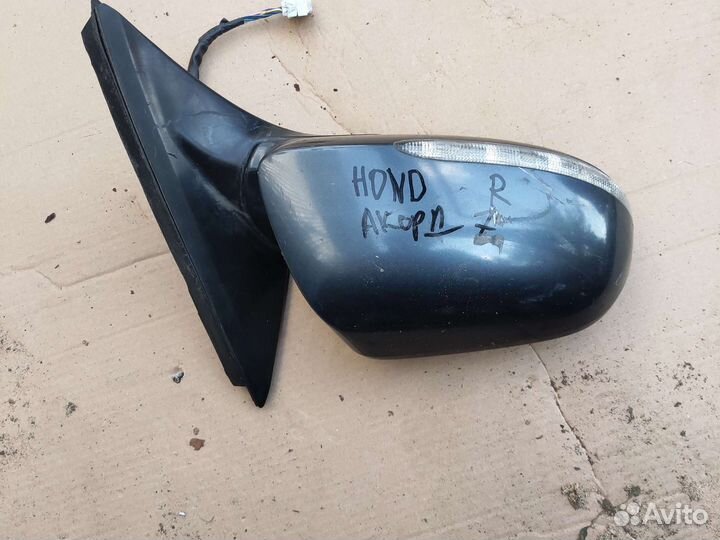 Зерколо боковое на Honda Accord 7