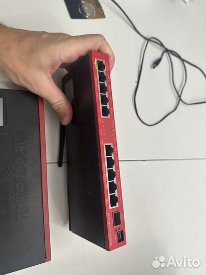Роутер MikroTik WiFI rb2011UiAS-2HnD-IN