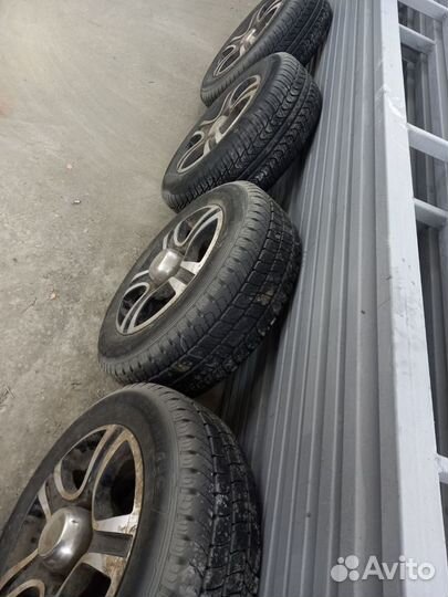 Goodyear Marathon LHD II 215/65 R16 101T