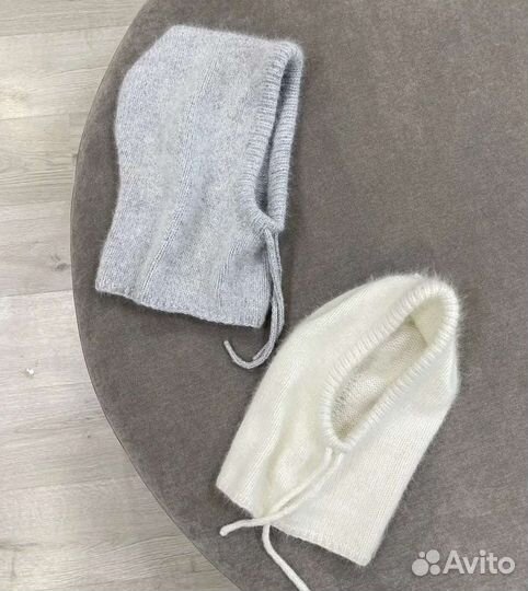 Капор женский вязаный