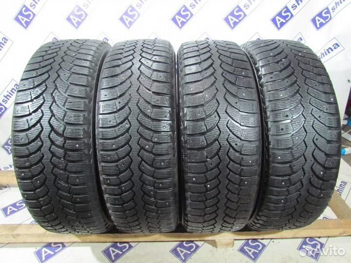Bridgestone Blizzak Spike-01 235/65 R17 88R