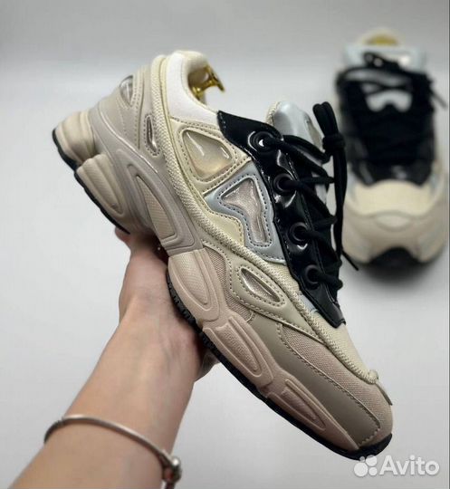 Качественные кроссовки для повседневной носки