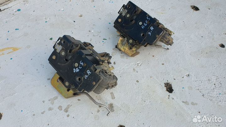 Замок двери Ауди а6 с5