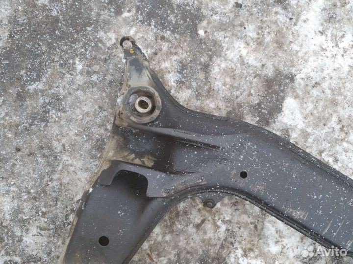 Подрамник передний Фольксваген Пассат Б5 + 1.8 t