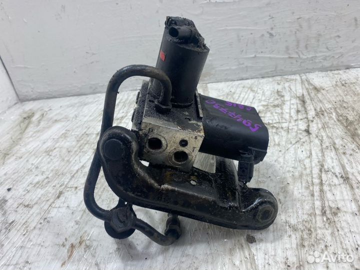 Клапан управления гидроподвеской A2203201258