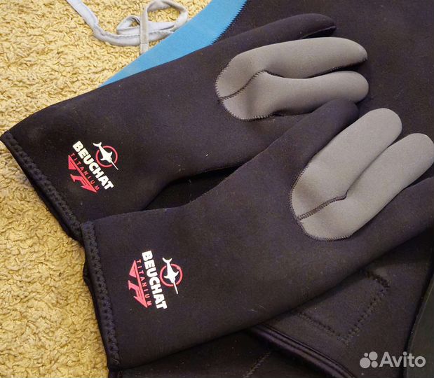 Гидрокостюм