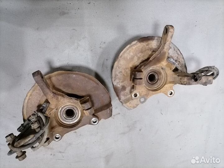 Кулак поворотный перед. для Mitsubishi Outlander 1