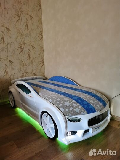 Кровать машина