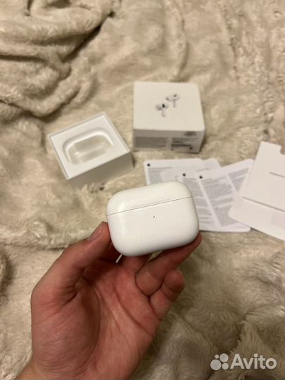 Кейс от Airpods pro 2 Б/У оригинал