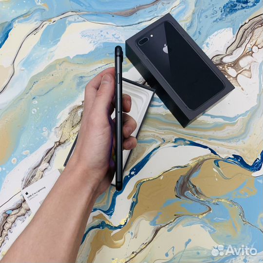 iPhone 8 Plus, 64 ГБ