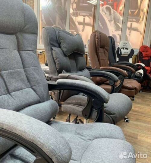 Офисное кресло руководителя с массажем