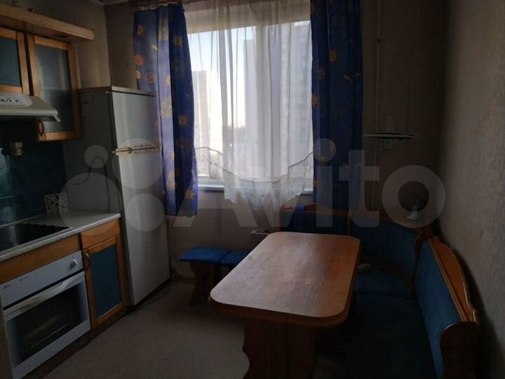 2-к. квартира, 58 м², 10/17 эт.