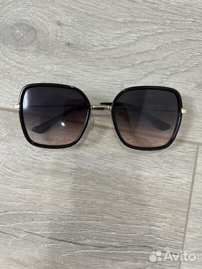 Солнцезащитные очки