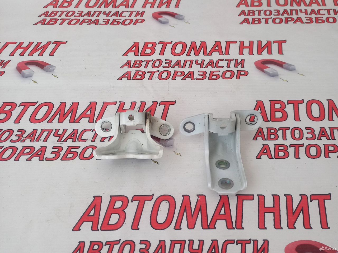 Петля двери передней левой Киа Церато 4 BD 18-н.в