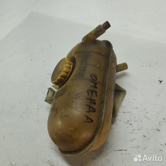 Бачок расширительный Opel Omega 1994