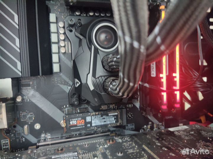 Ryzen 7 5800X MSI X570 + 2x8 DDR4 4400