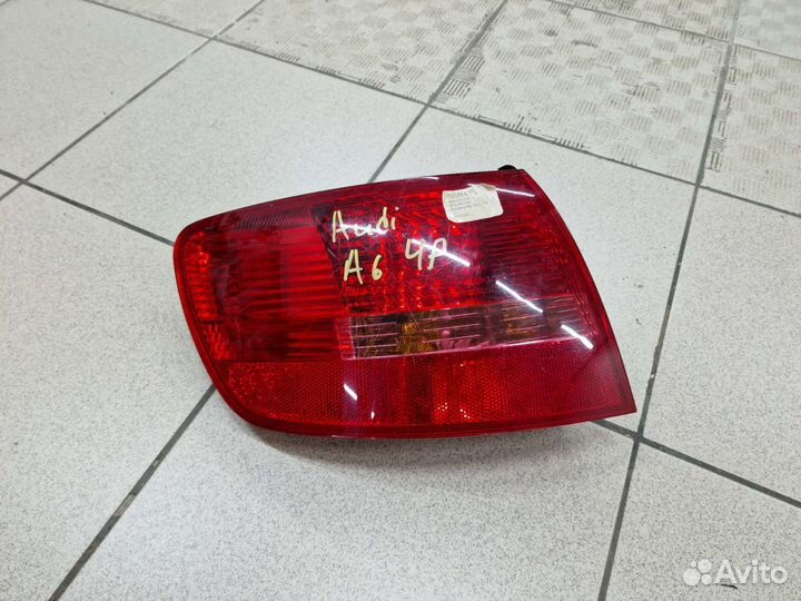 Фонарь задний левый Audi A6 C6 Avant - 4F9945095