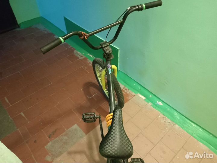 Трюковой велосипед BMX