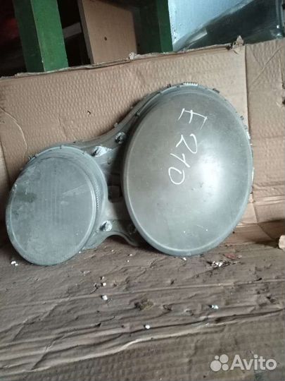 Фара левая Mercedes Benz W210