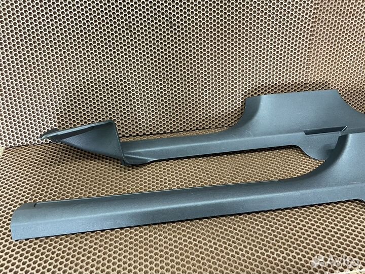 Накладка порога Volkswagen Passat B8