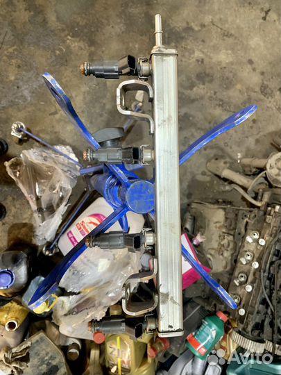 Топливная рампа Ford Mondeo 4 duratec 2.0