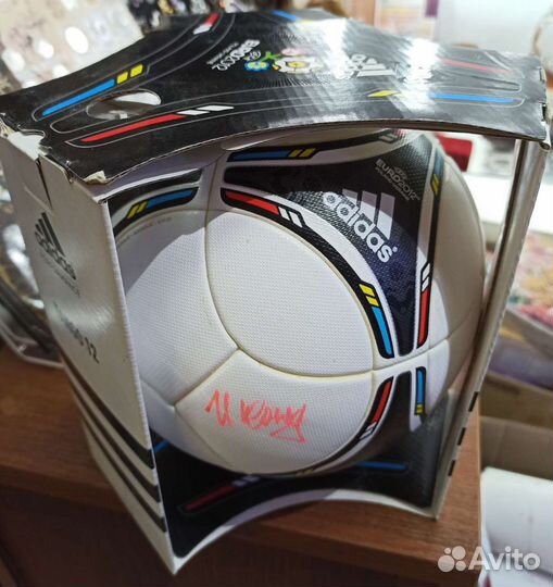 Футбольный мяч tango 12