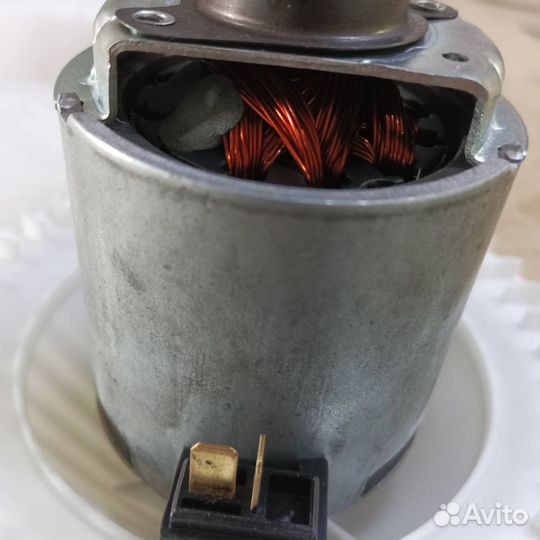 Моторчик печки Nissan Primera-Almera