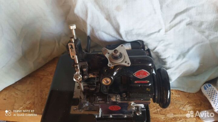 Оверлок промышленный 3 ниточный