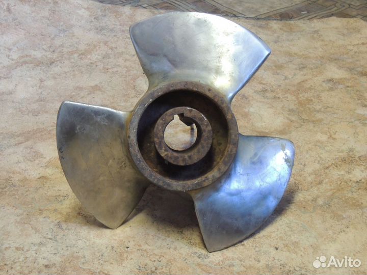 Винт гребной