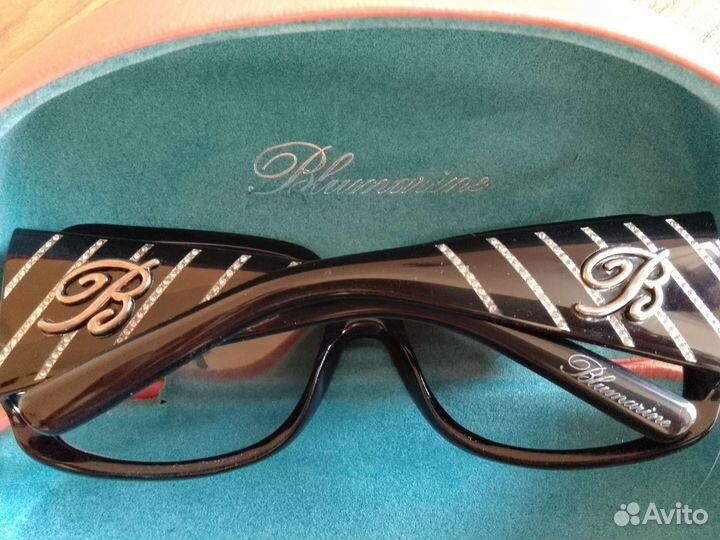 Солнцезащитные очки женские брендовые