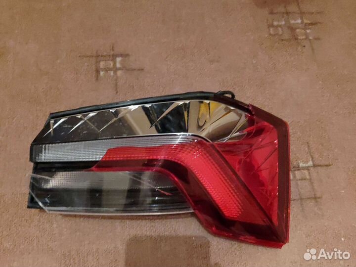 Задний правый фонарь Skoda rapid 2