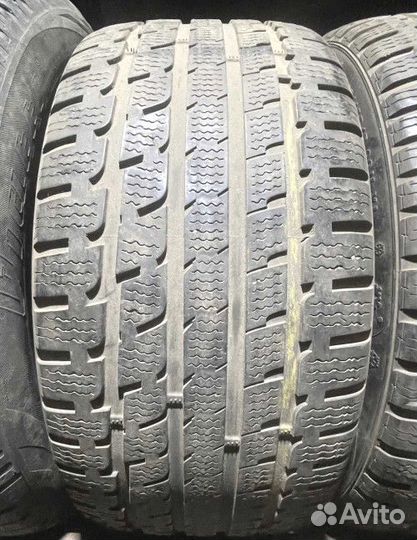 Kumho I'Zen KW27 245/45 R17 S