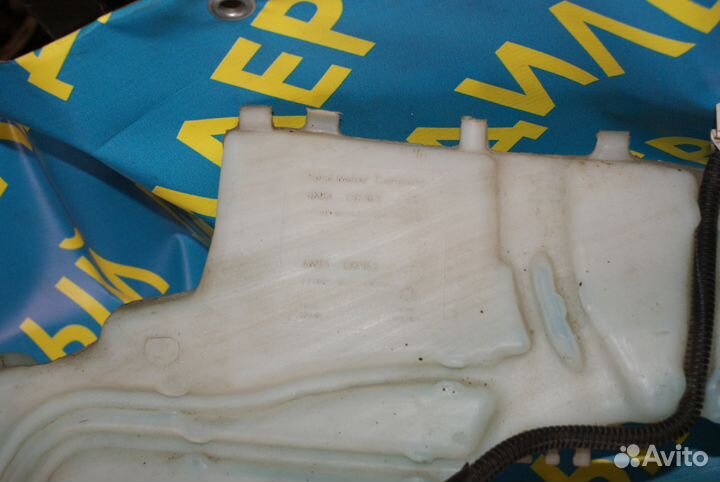 Бачок омывателя лобового стекла Ford Focus 2