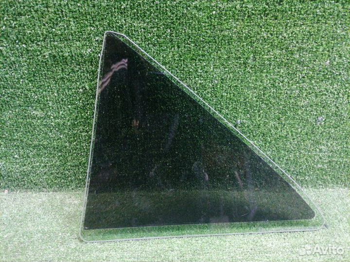 Стекло двери (форточка) заднее правое Toyota Camry