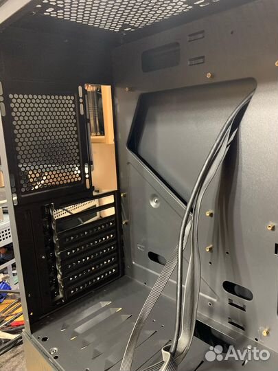 Golden Field Z22 Casing Black