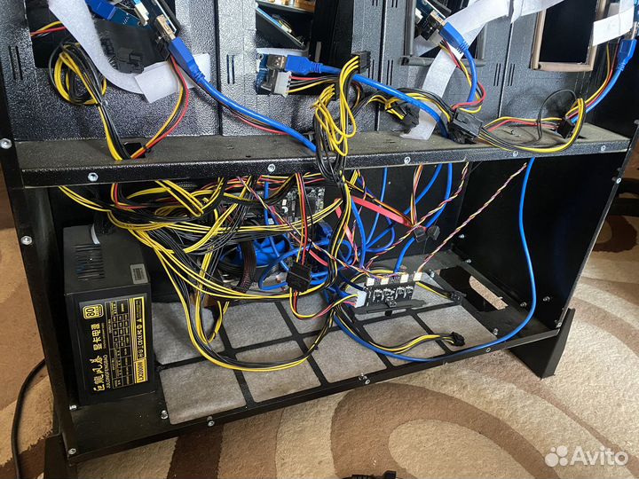 Корпус майнинг фермы на 8 карт