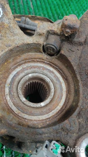 Кулак передний правый Nissan X-Trail T30 2003