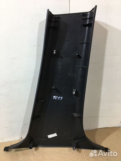 Обшивка средней стойки левая Nissan Almera G15